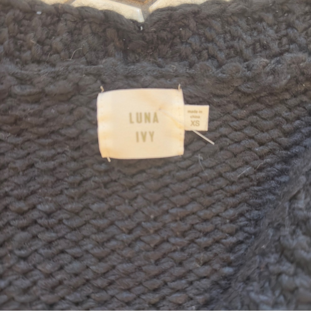 NWT Smiley cardigan - Picture 2 of 2